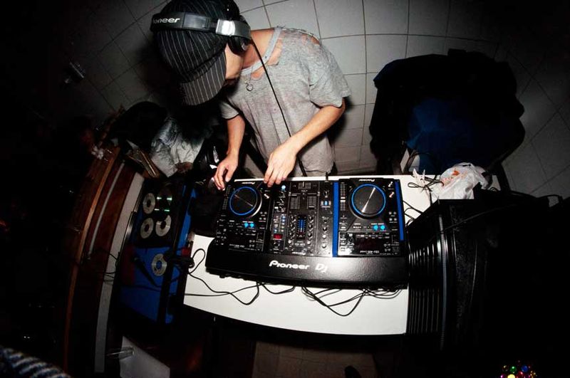 DJ-Ei1